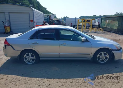 2007 Honda Accord 2.4 Ex from USA, damaged, VIN 1HGCM56887A050839